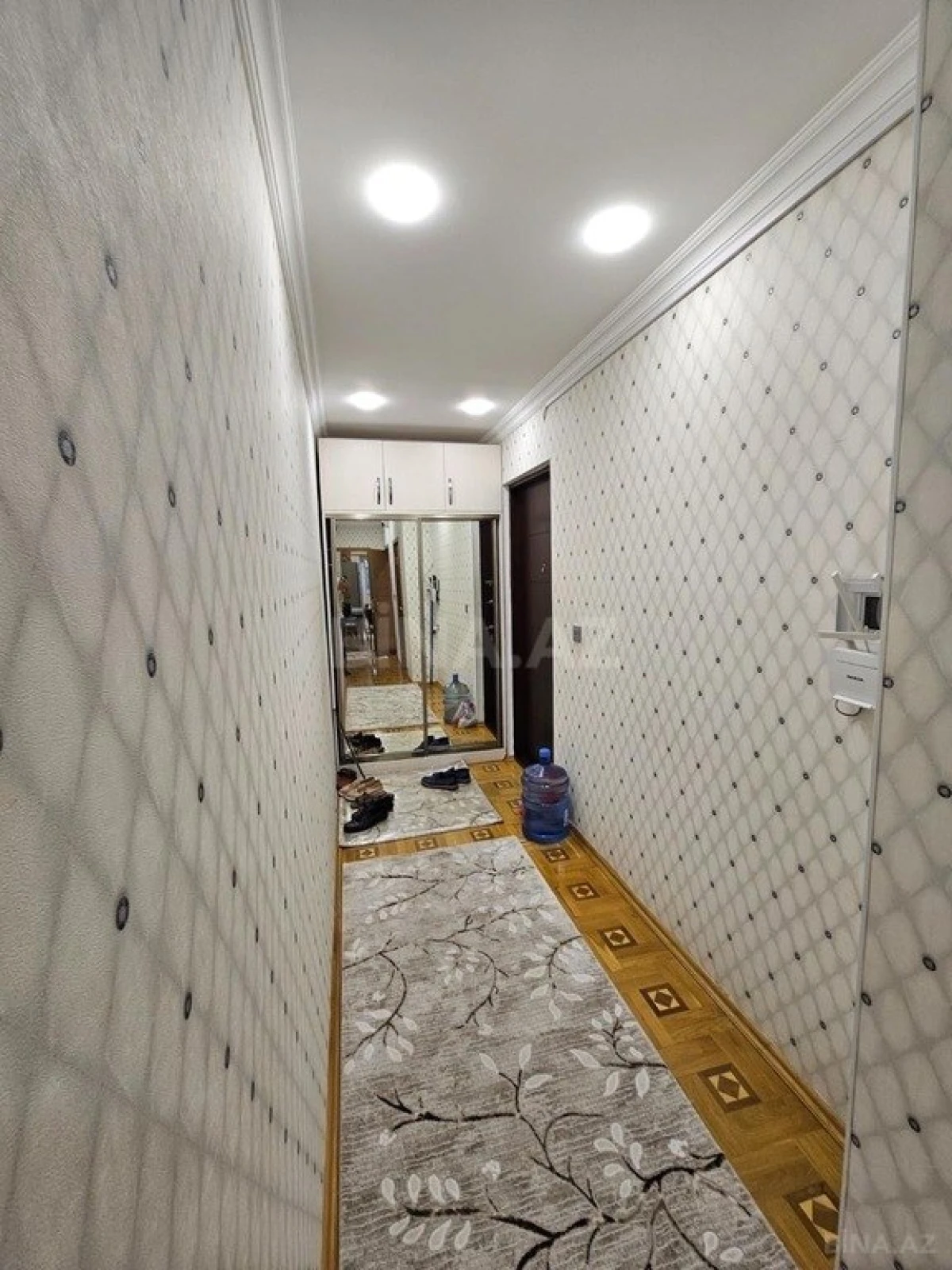 Satılır 3 otaqlı mənzil 112 m²