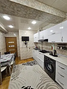 Satılır 3 otaqlı mənzil 112 m²