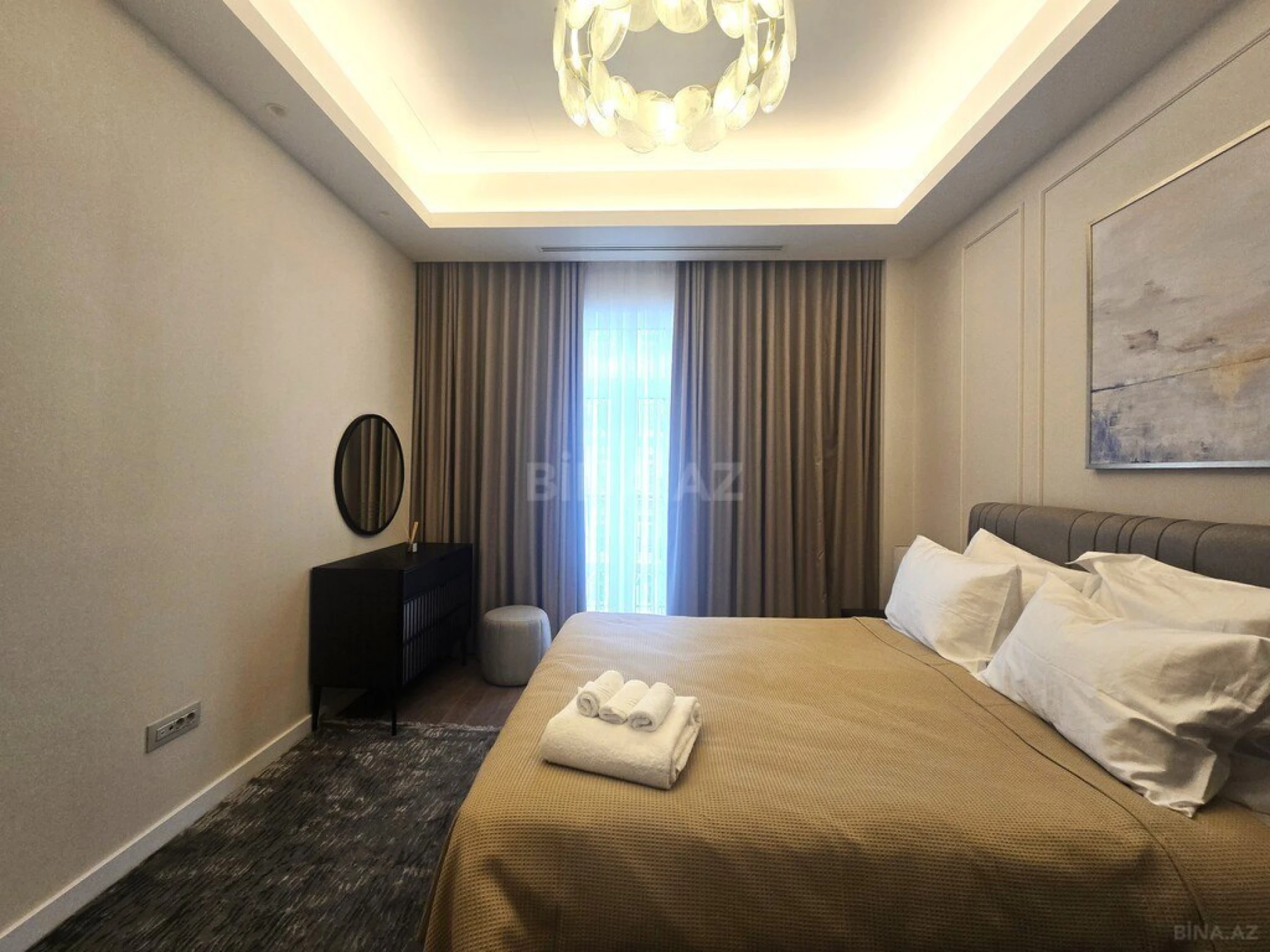 Satılır 3 otaqlı mənzil 105 m²
