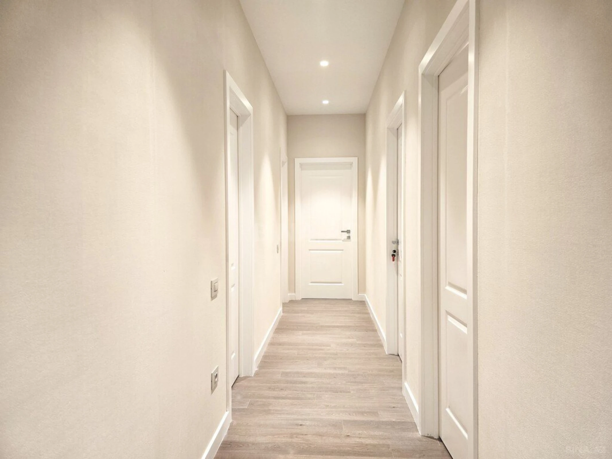 Satılır 3 otaqlı mənzil 105 m²