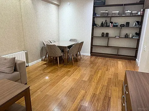 Satılır 3 otaqlı mənzil 98 m²