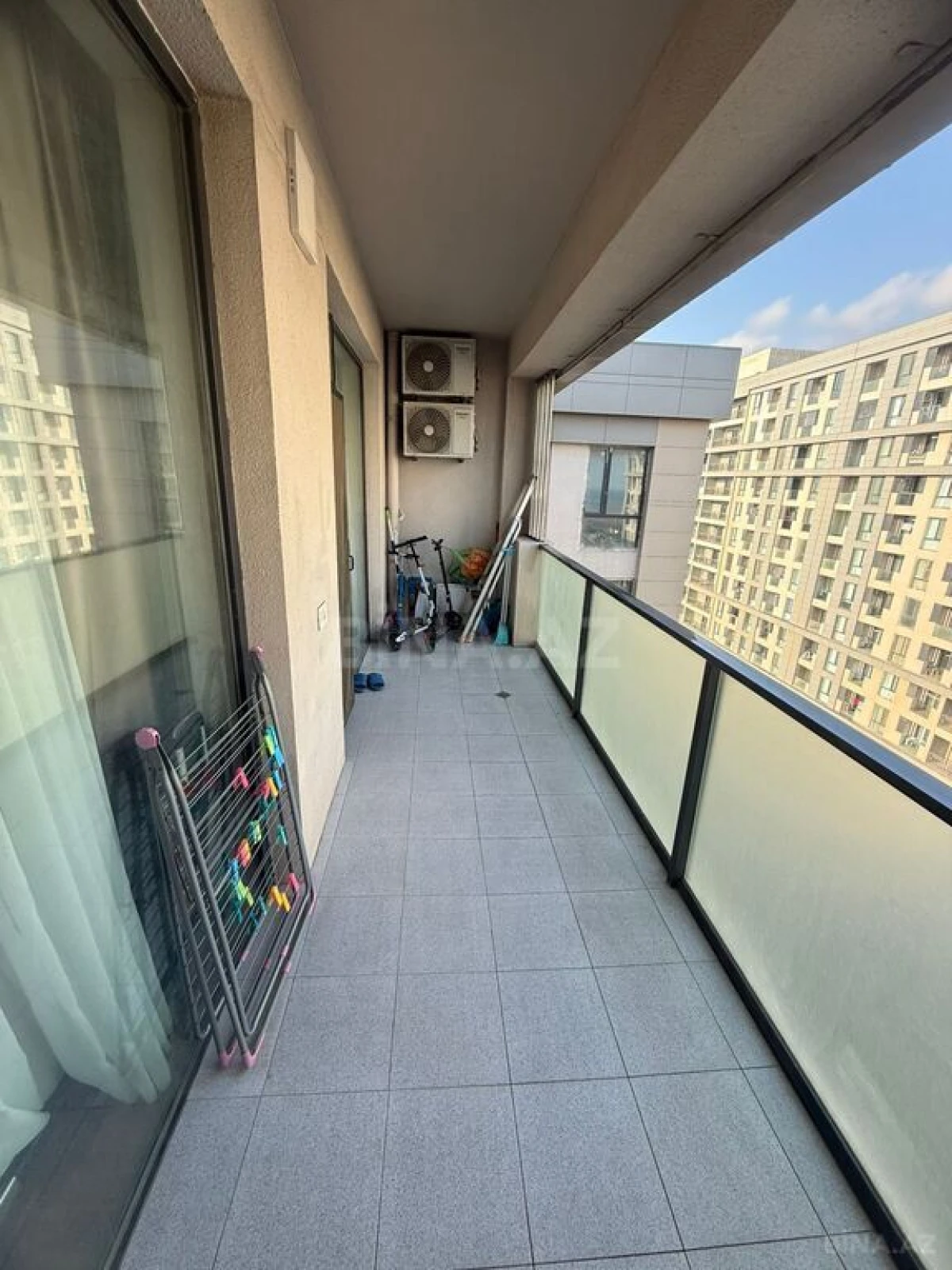 Satılır 3 otaqlı mənzil 98 m²