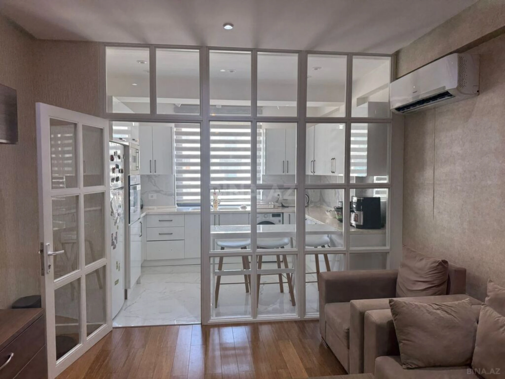 Satılır 3 otaqlı mənzil 98 m²