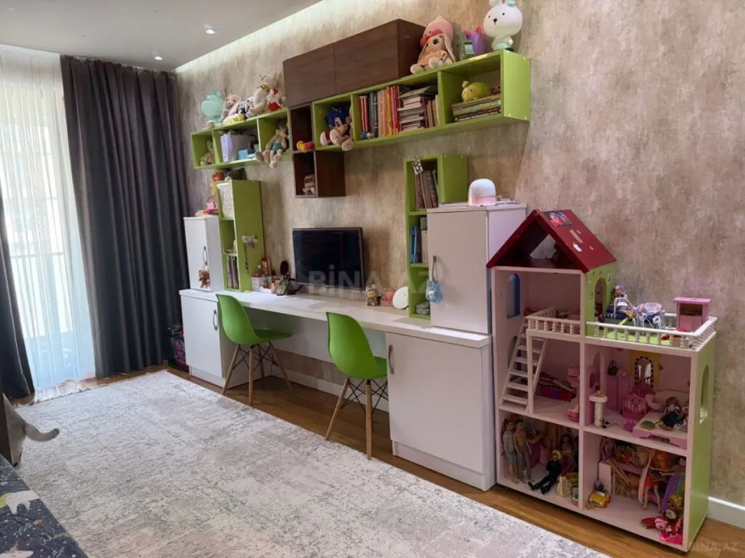 Satılır 3 otaqlı mənzil 98 m²