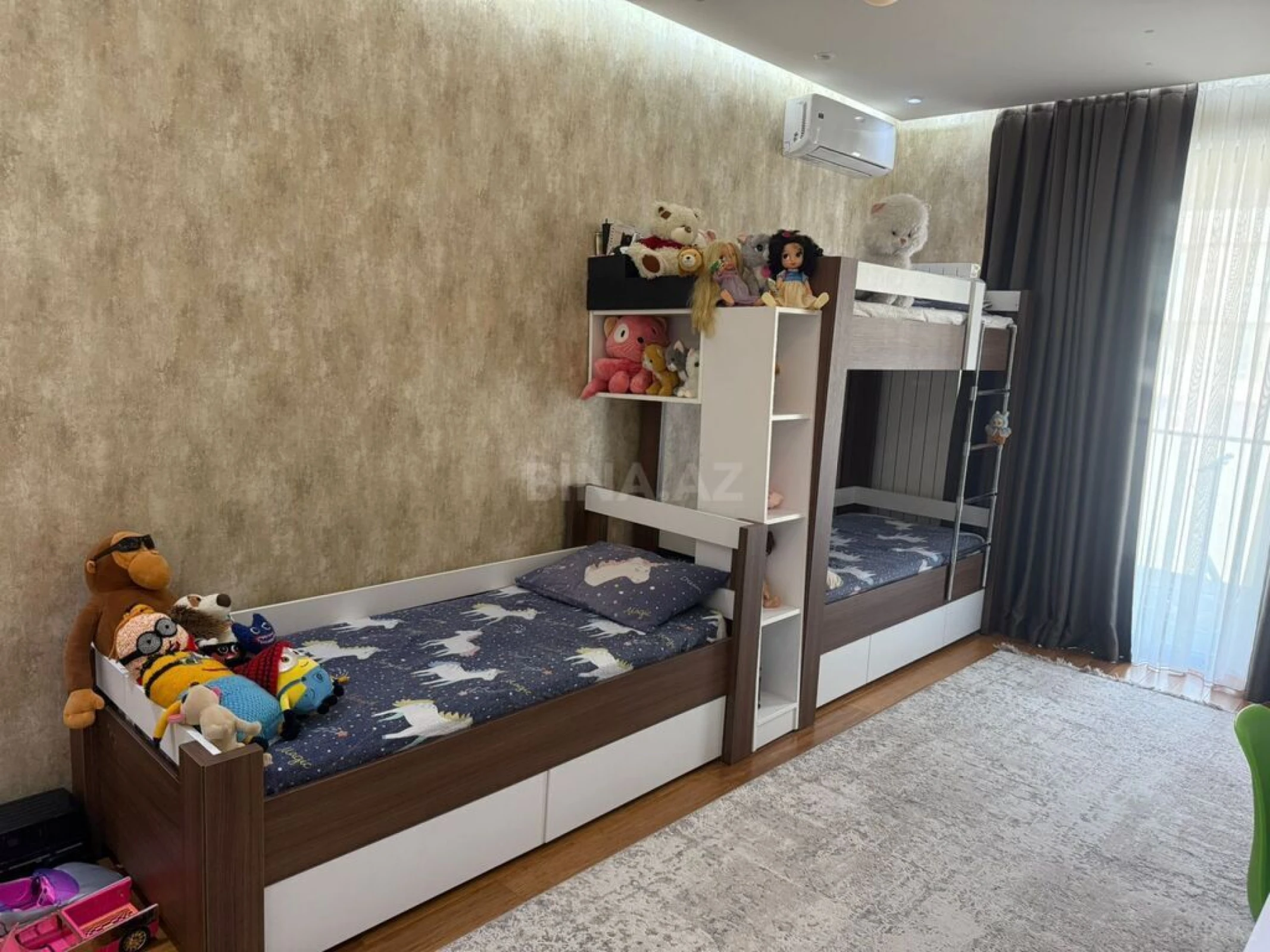 Satılır 3 otaqlı mənzil 98 m²