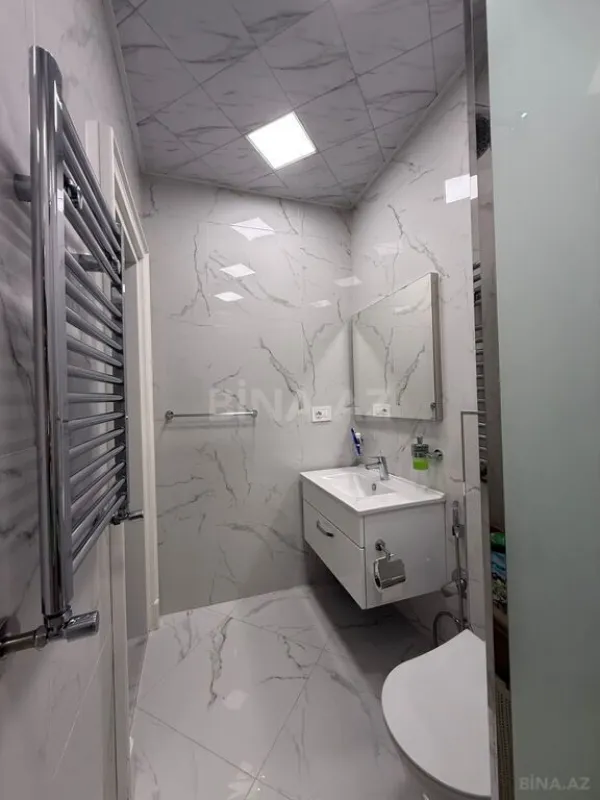 Satılır 3 otaqlı mənzil 98 m²