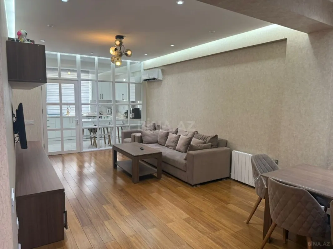 Satılır 3 otaqlı mənzil 98 m²