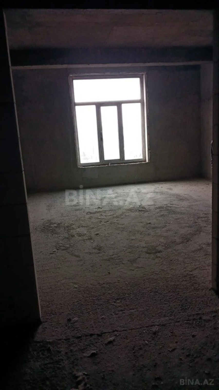 Satılır 3 otaqlı mənzil 146 m²