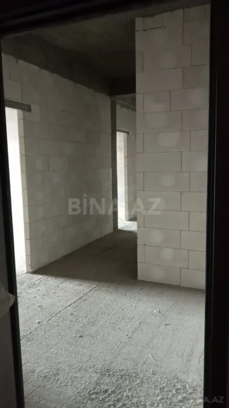 Satılır 3 otaqlı mənzil 146 m²