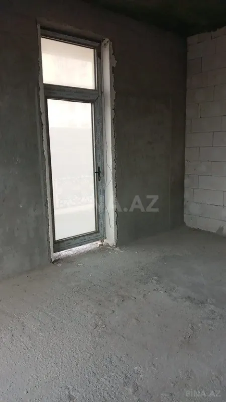 Satılır 3 otaqlı mənzil 146 m²