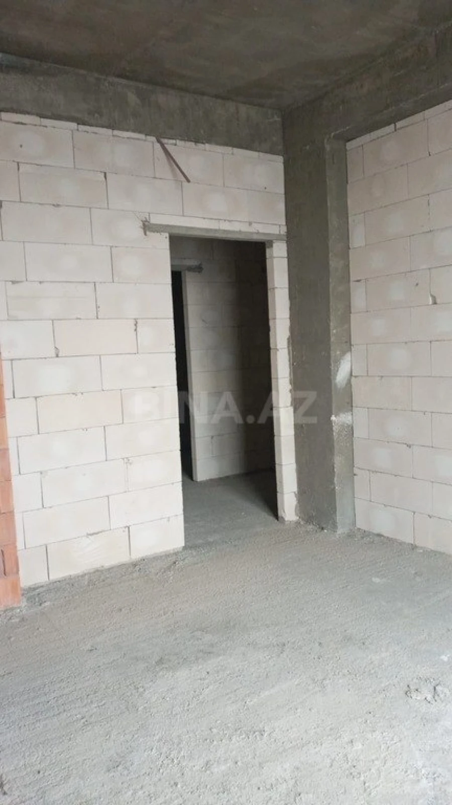 Satılır 3 otaqlı mənzil 146 m²