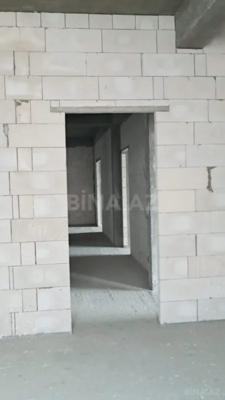 Satılır 3 otaqlı mənzil 146 m²