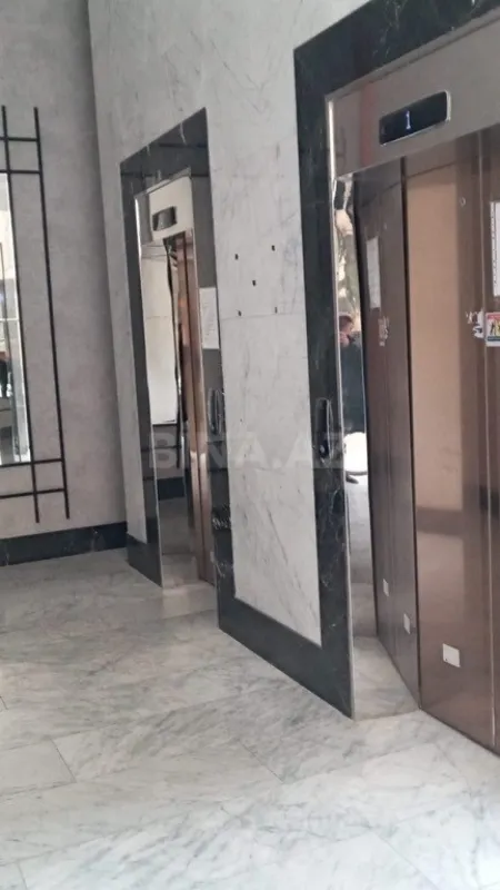 Satılır 3 otaqlı mənzil 146 m²