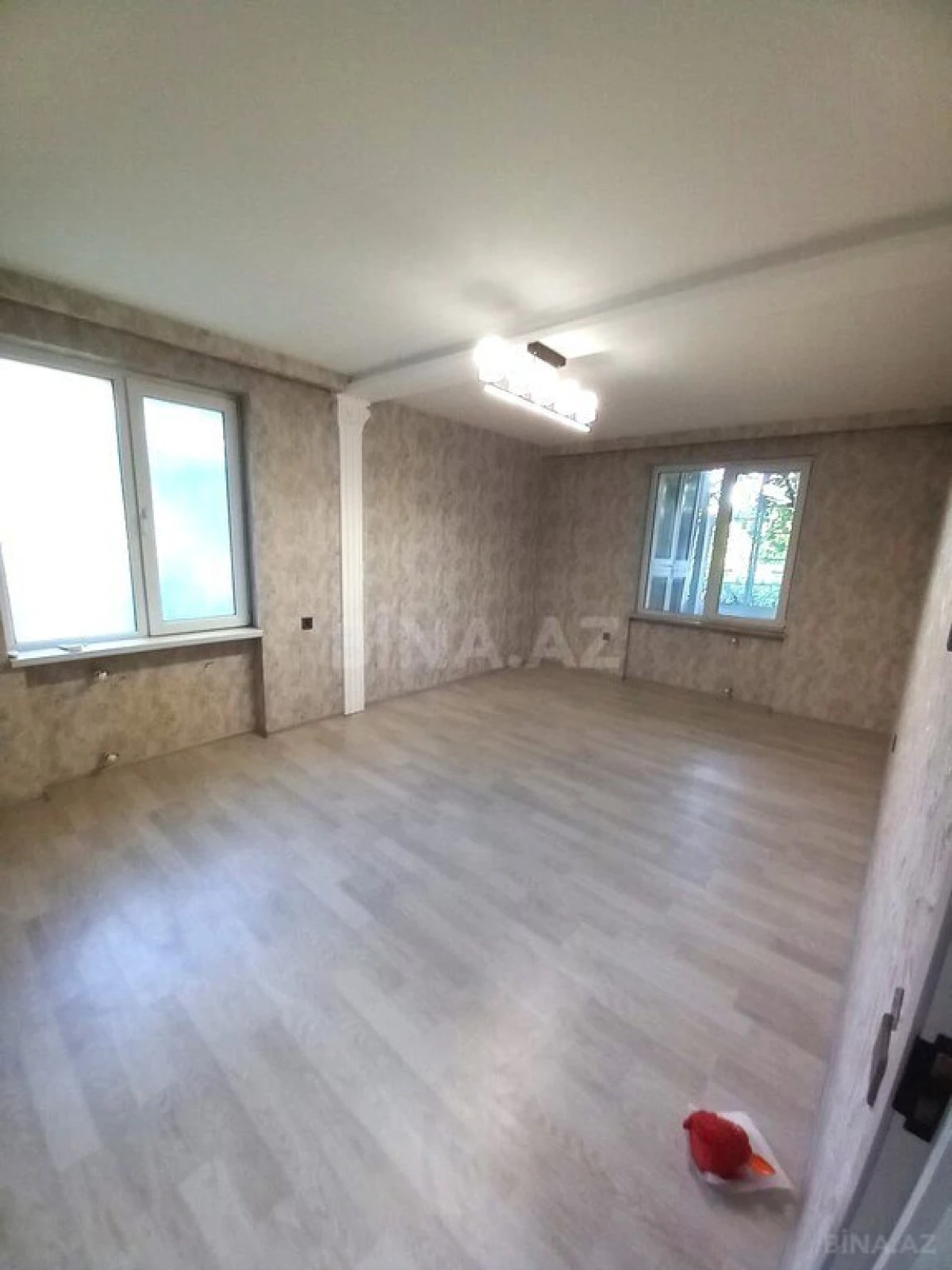 Satılır 3 otaqlı mənzil 100 m²