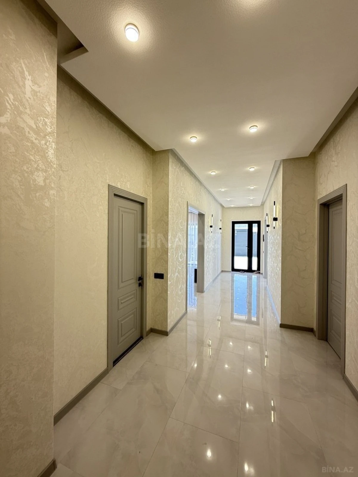 Satılır 4 otaqlı həyət evi 140 m²