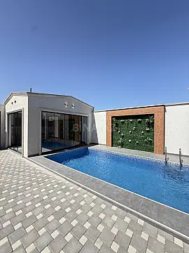 Satılır 4 otaqlı həyət evi 140 m²