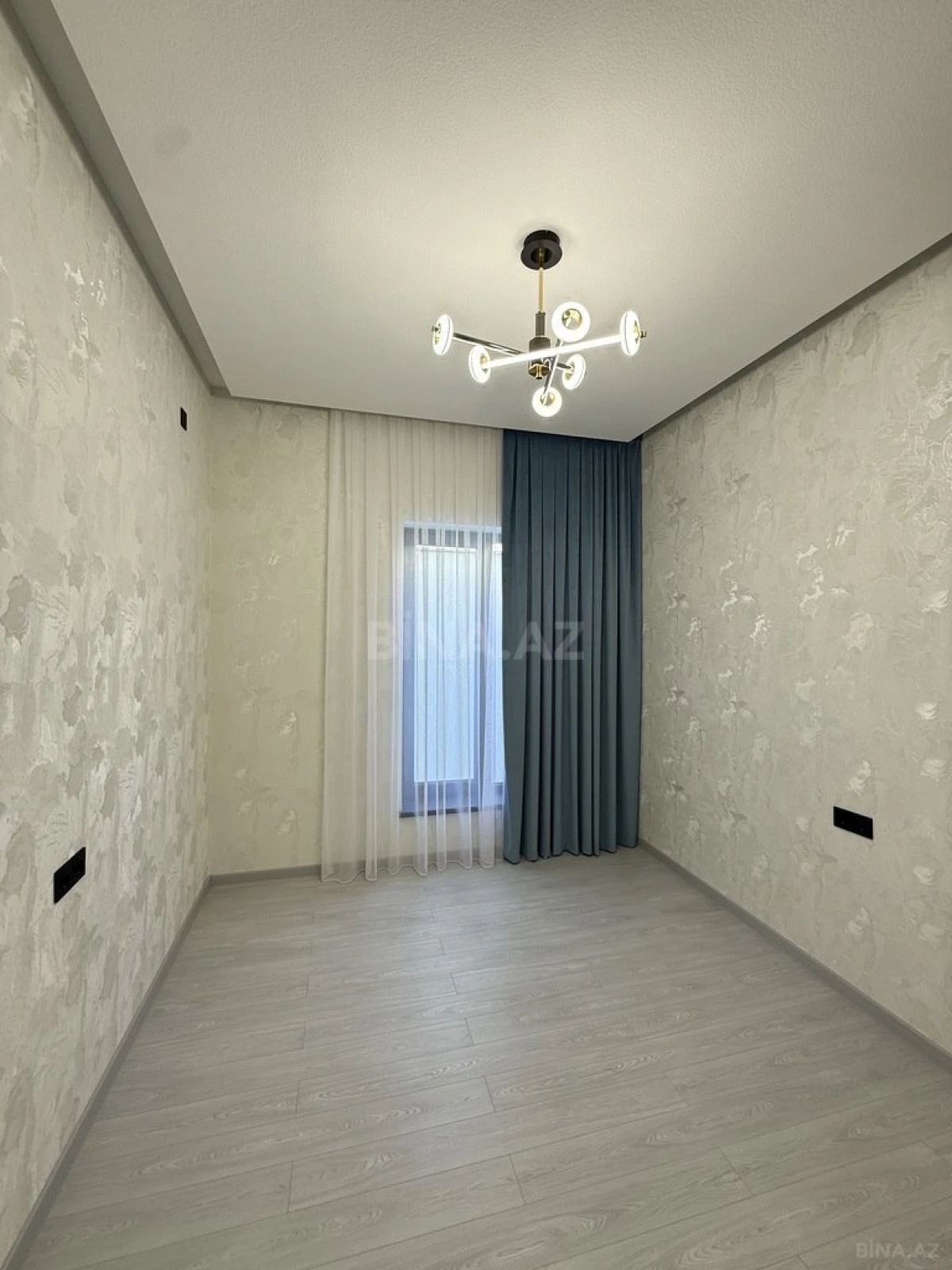 Satılır 4 otaqlı həyət evi 140 m²