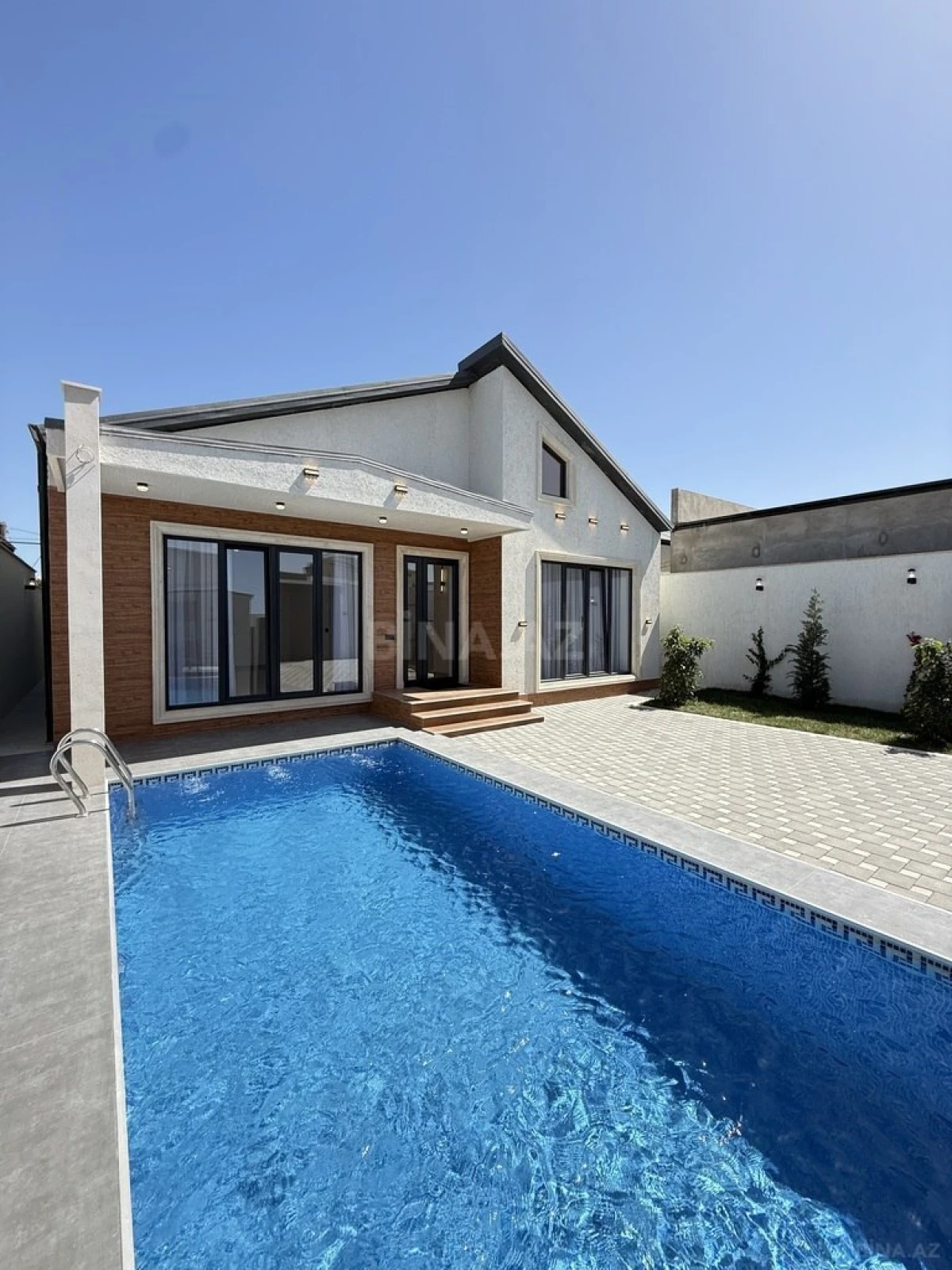 Satılır 4 otaqlı həyət evi 140 m²