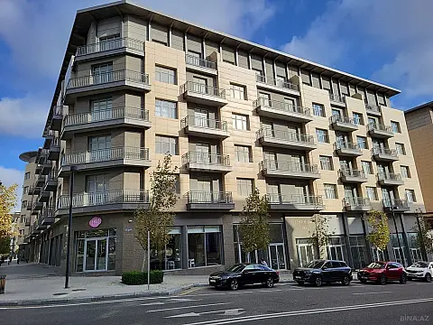 Kirayə verilir 3 otaqlı mənzil 140 m² — Bakı 3 otaq 140.00 m²
