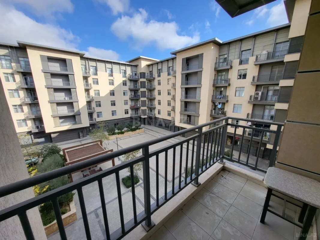 Kirayə verilir 3 otaqlı mənzil 140 m²