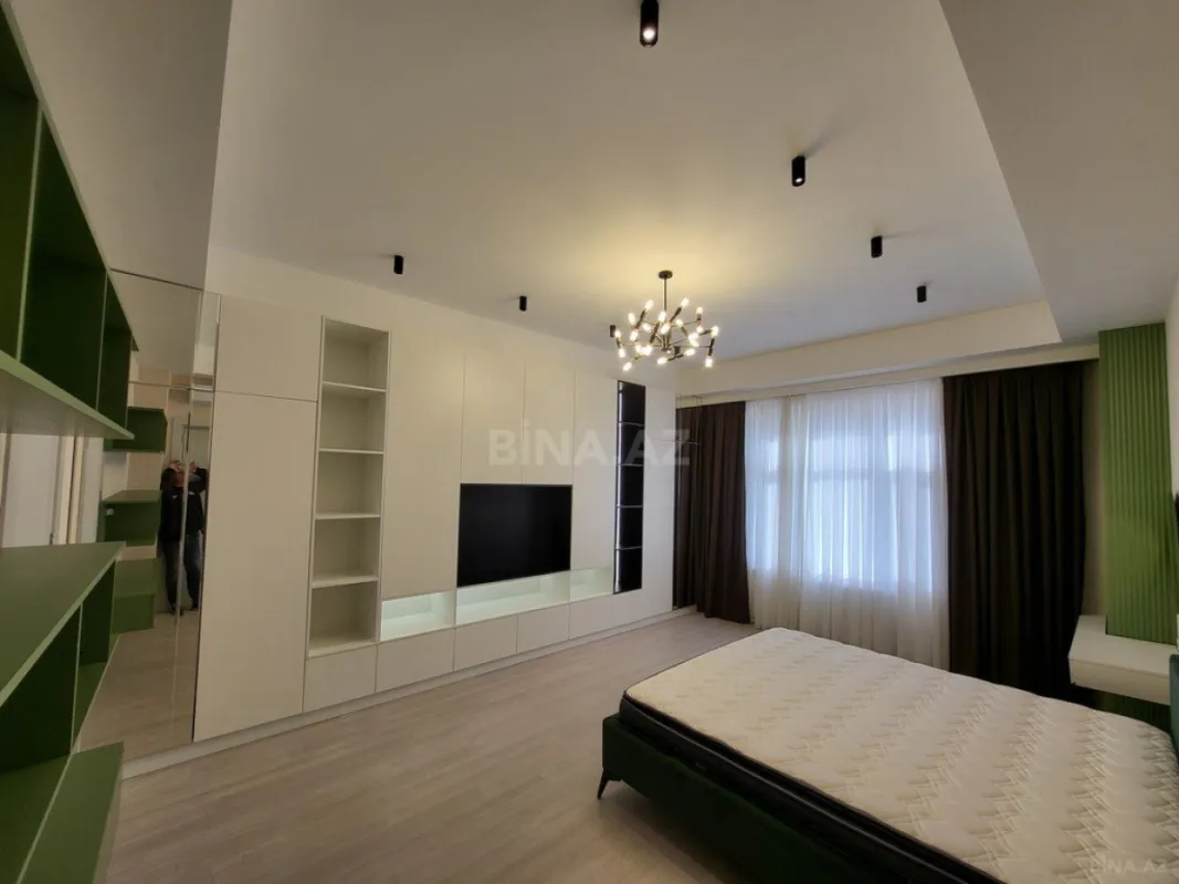 Kirayə verilir 3 otaqlı mənzil 140 m²