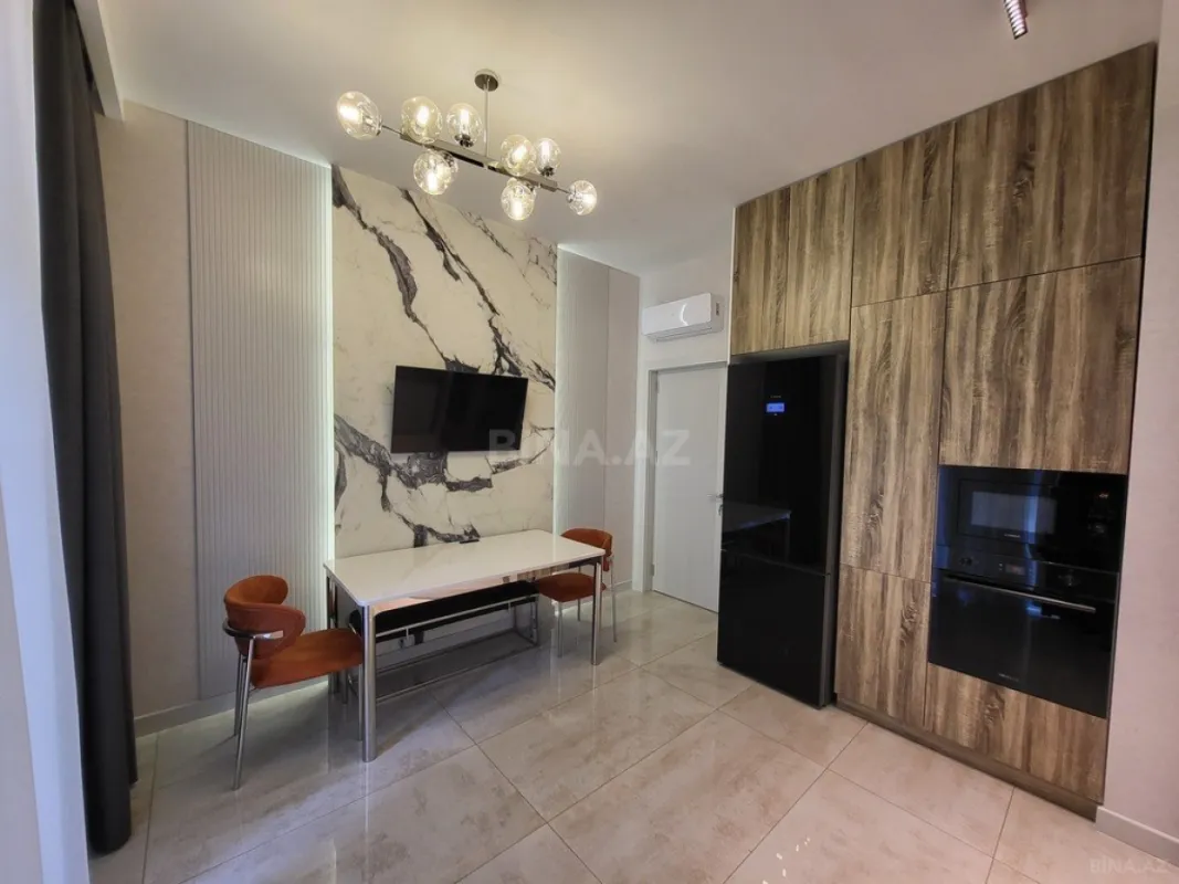 Kirayə verilir 3 otaqlı mənzil 140 m²