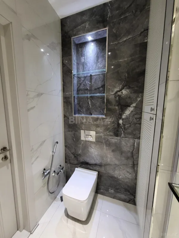 Kirayə verilir 3 otaqlı mənzil 140 m²