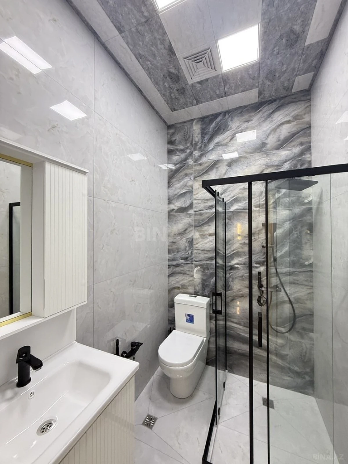 Satılır 4 otaqlı həyət evi 130 m²