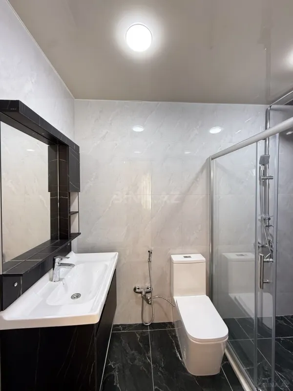 Satılır 4 otaqlı həyət evi 160 m²