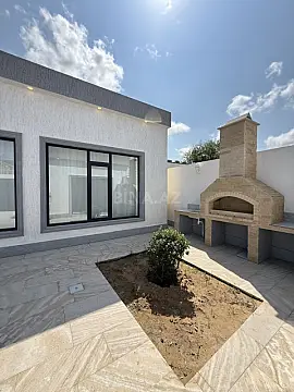 Satılır 4 otaqlı həyət evi 160 m²