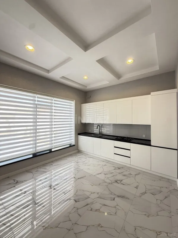 Satılır 4 otaqlı həyət evi 160 m²