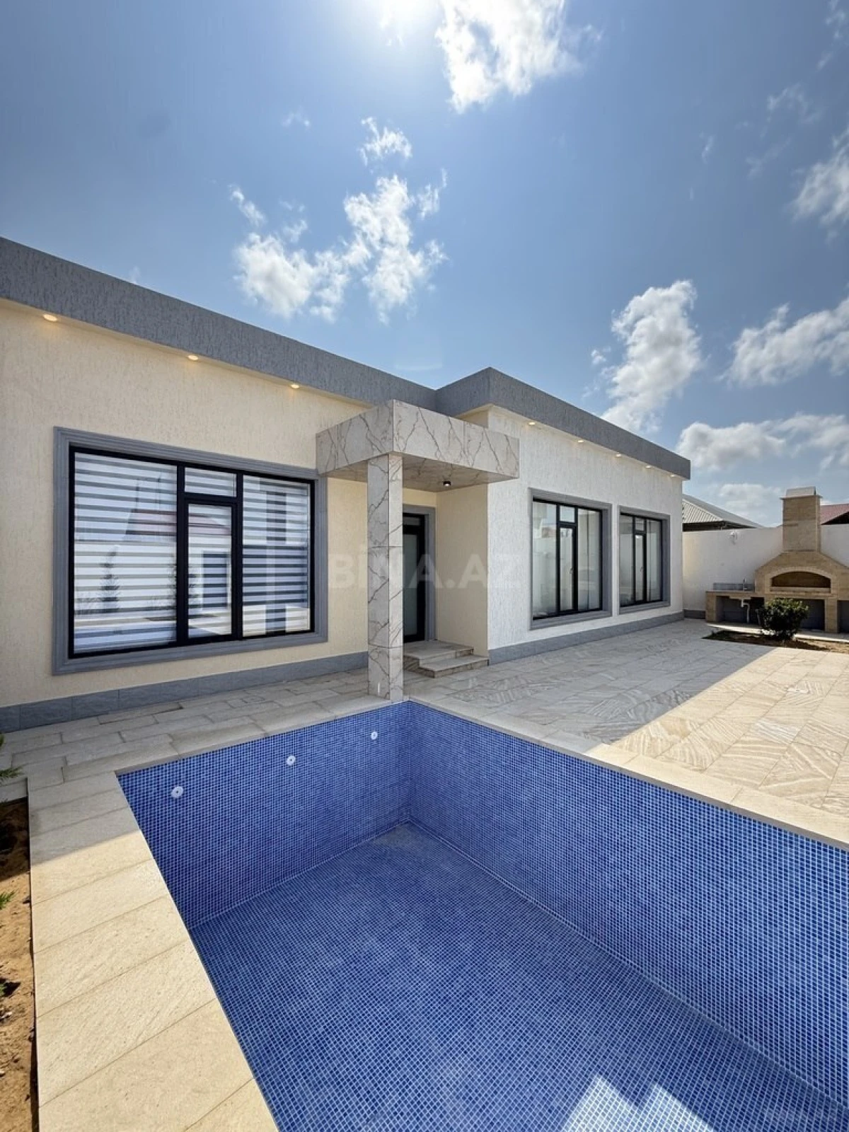 Satılır 4 otaqlı həyət evi 160 m²