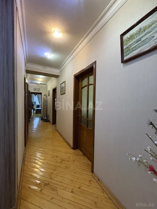 Satılır 3 otaqlı mənzil 110 m²