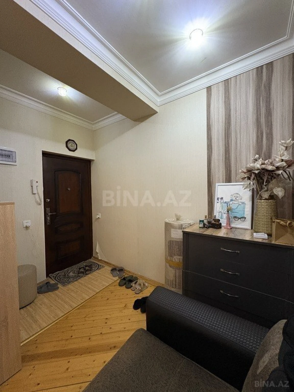 Satılır 3 otaqlı mənzil 110 m²