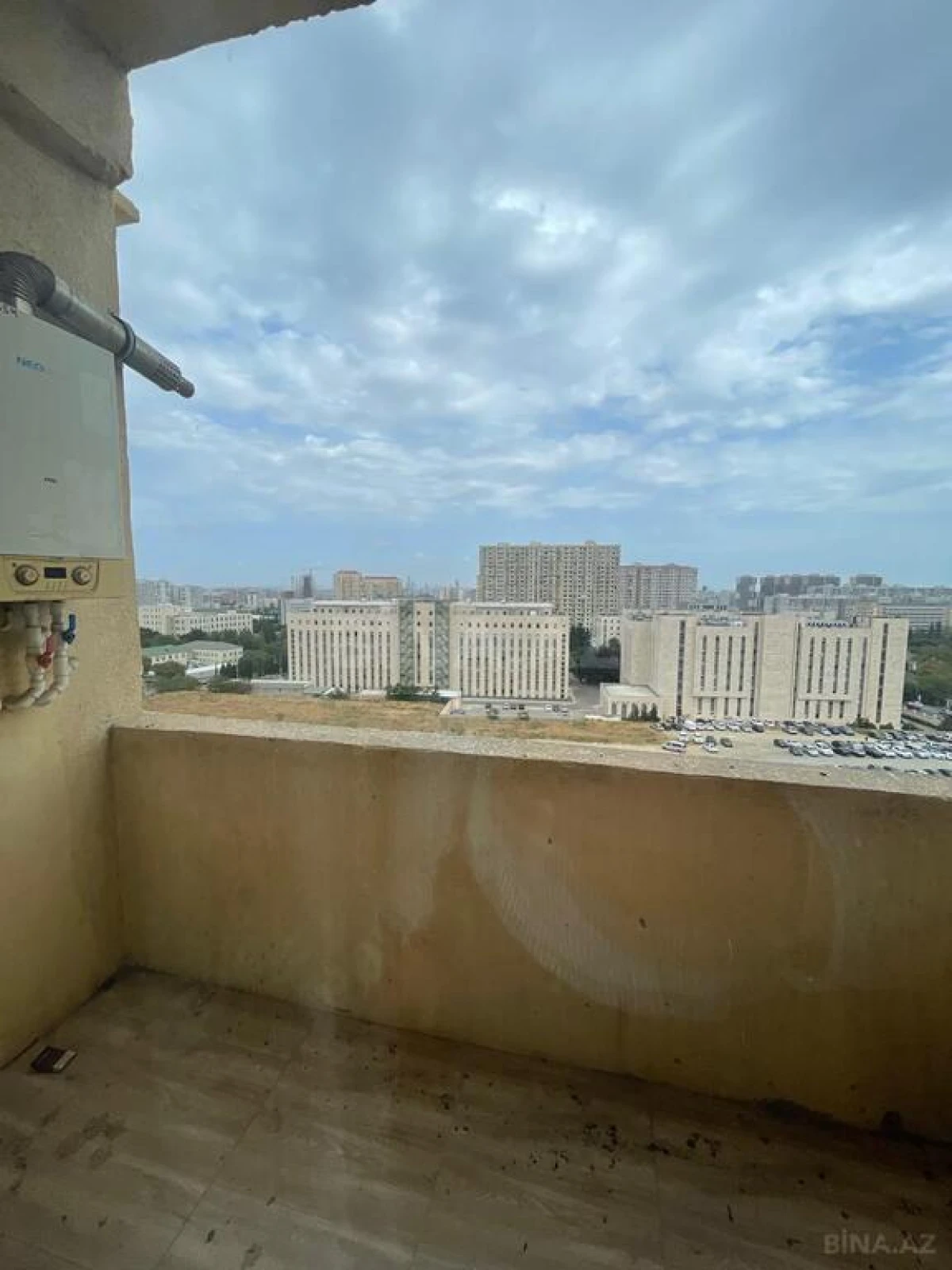 Kirayə verilir 2 otaqlı mənzil 91 m²