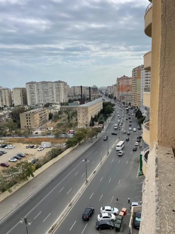 Kirayə verilir 2 otaqlı mənzil 91 m²