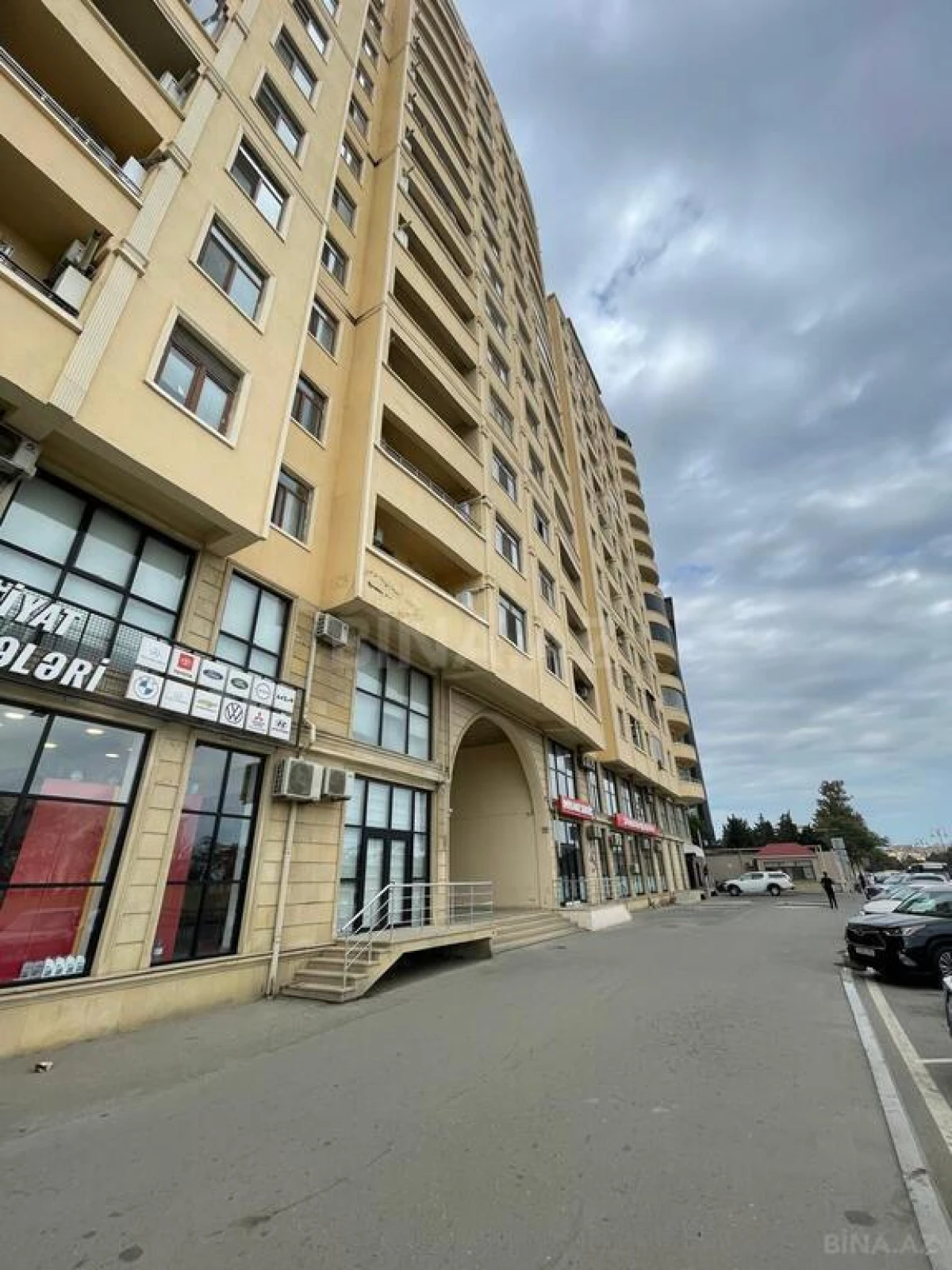 Kirayə verilir 2 otaqlı mənzil 91 m²