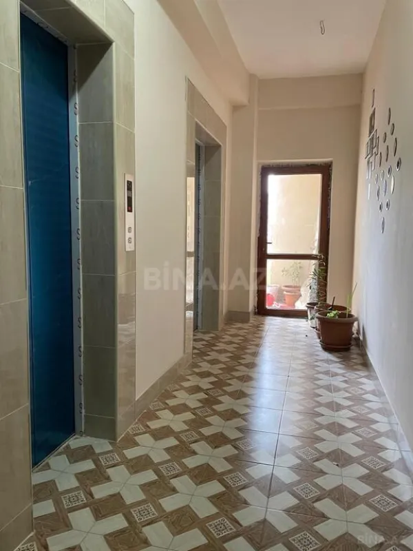 Kirayə verilir 2 otaqlı mənzil 91 m²