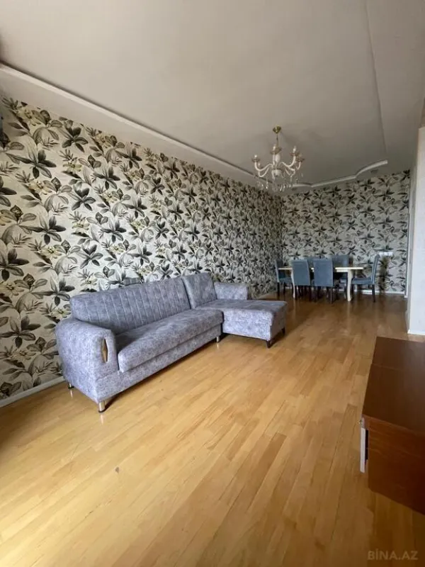 Kirayə verilir 2 otaqlı mənzil 91 m²