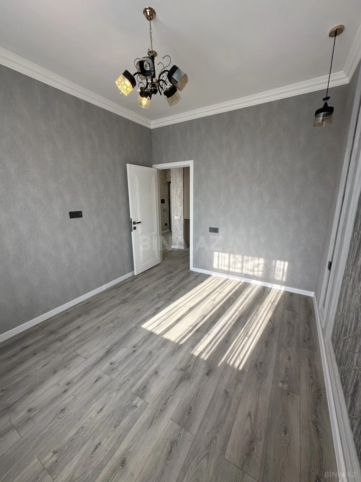 Satılır 2 otaqlı mənzil 55 m²