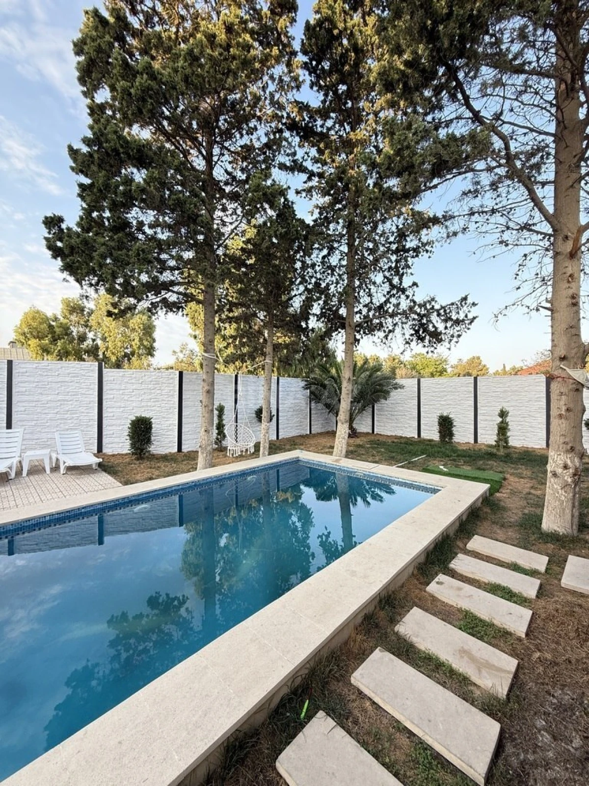 Satılır 6 otaqlı həyət evi 280 m²