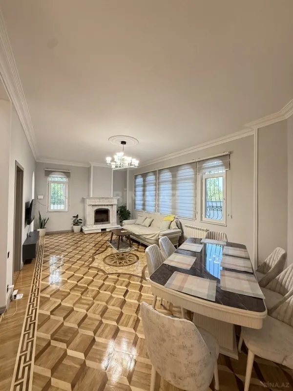 Satılır 6 otaqlı həyət evi 280 m²