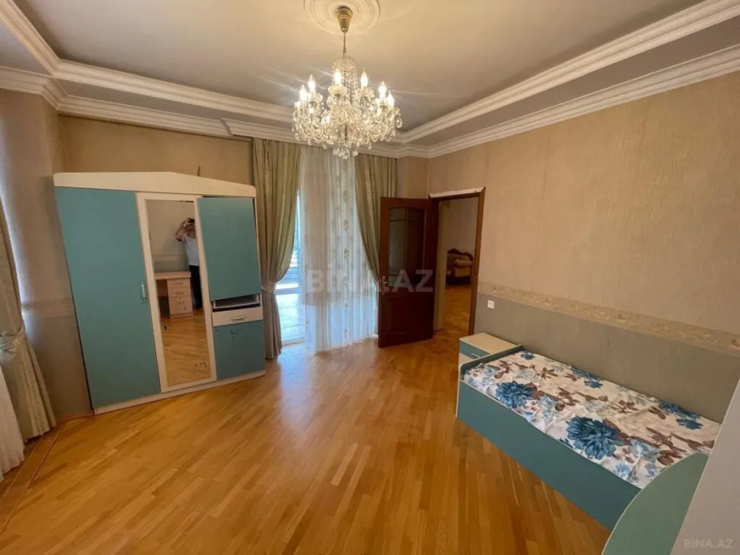 Satılır 3 otaqlı mənzil 120 m²