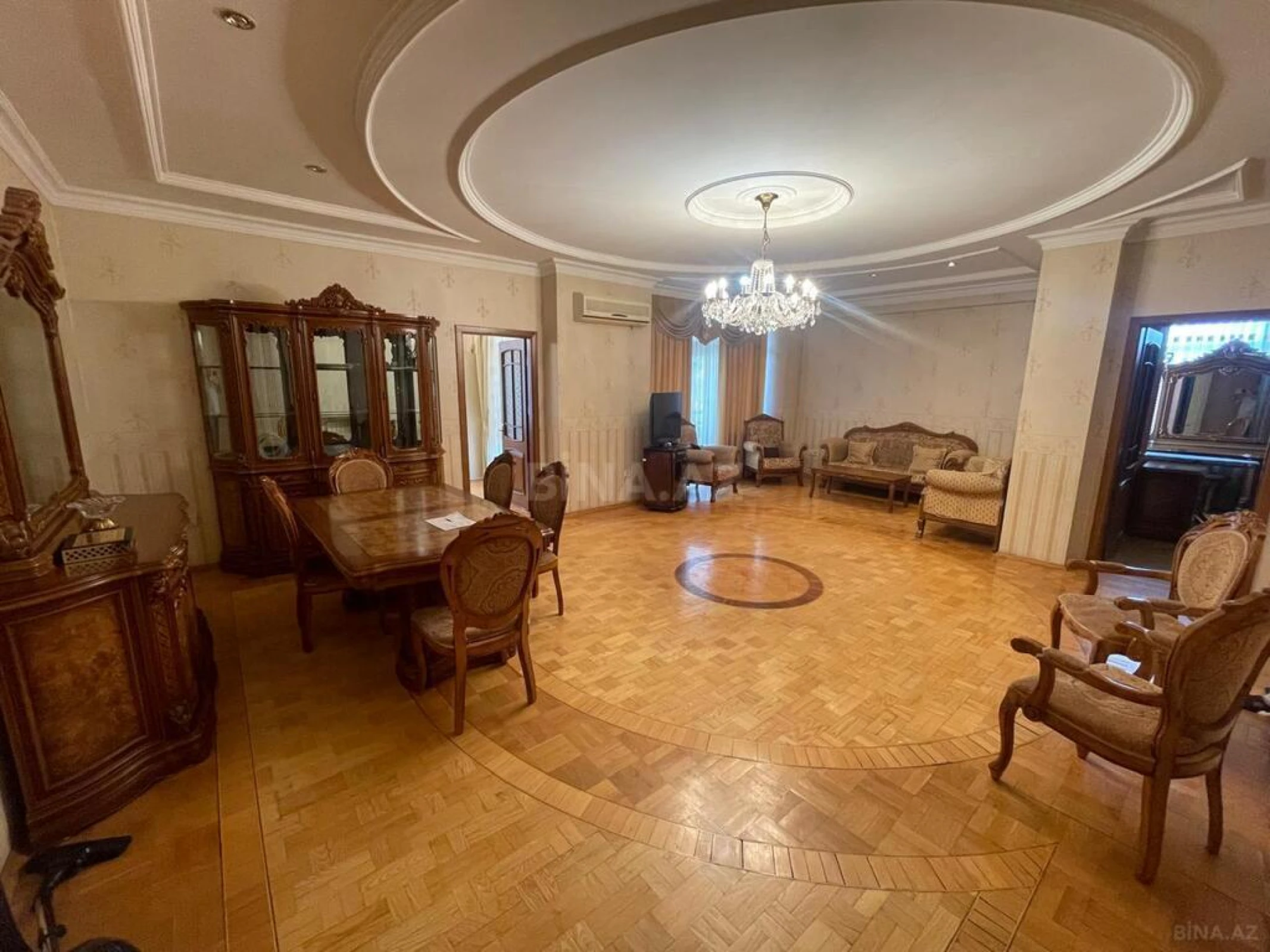 Satılır 3 otaqlı mənzil 120 m²