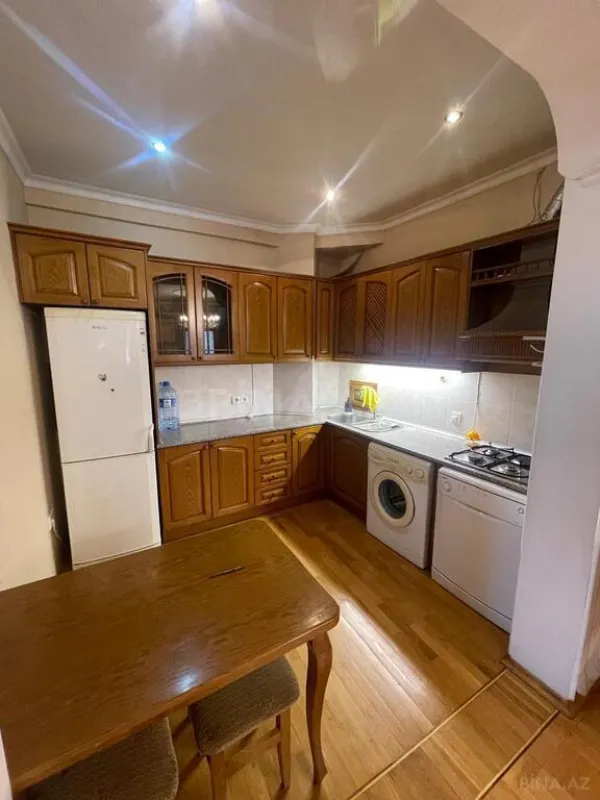 Satılır 3 otaqlı mənzil 120 m²