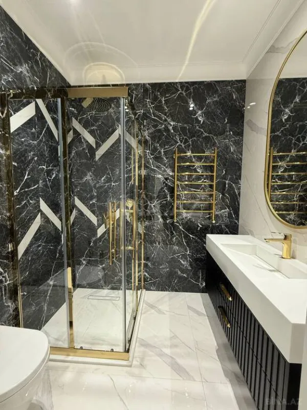 Satılır 4 otaqlı mənzil 155 m²