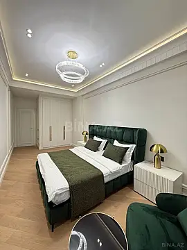 Satılır 4 otaqlı mənzil 155 m²