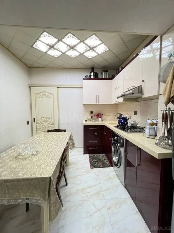 Satılır 2 otaqlı mənzil 65 m²