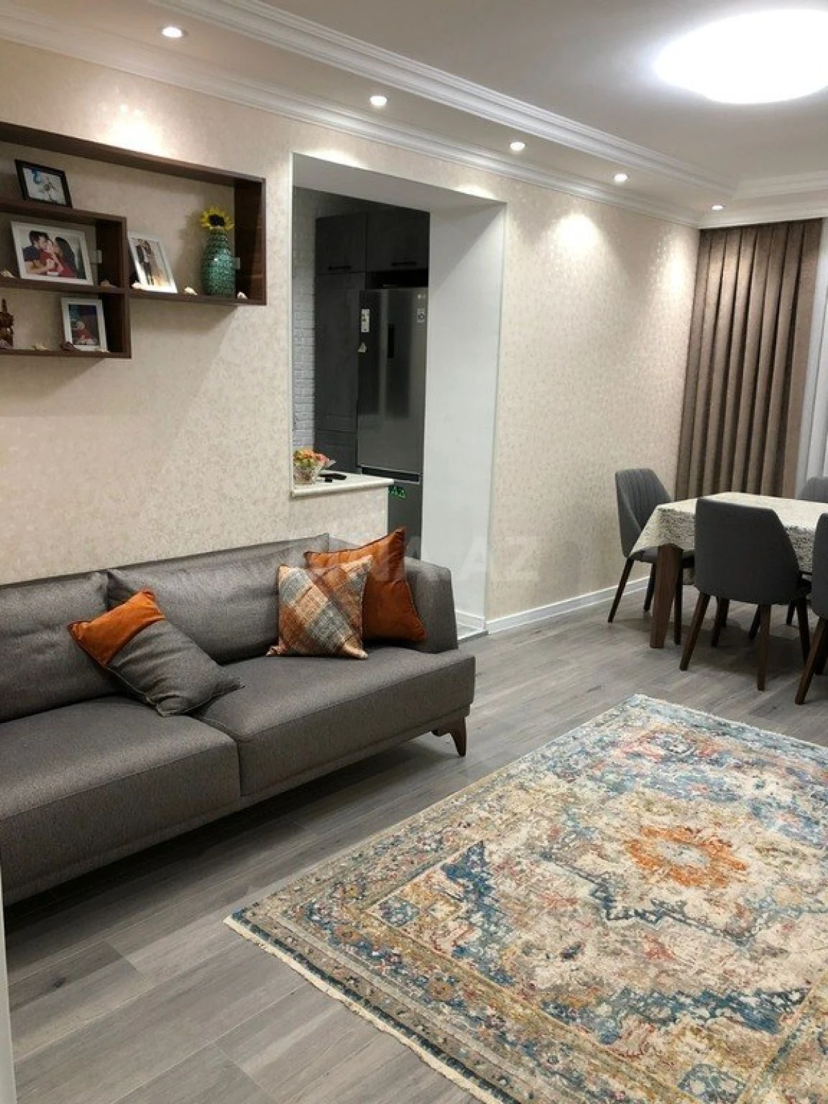 Satılır 2 otaqlı mənzil 45 m²