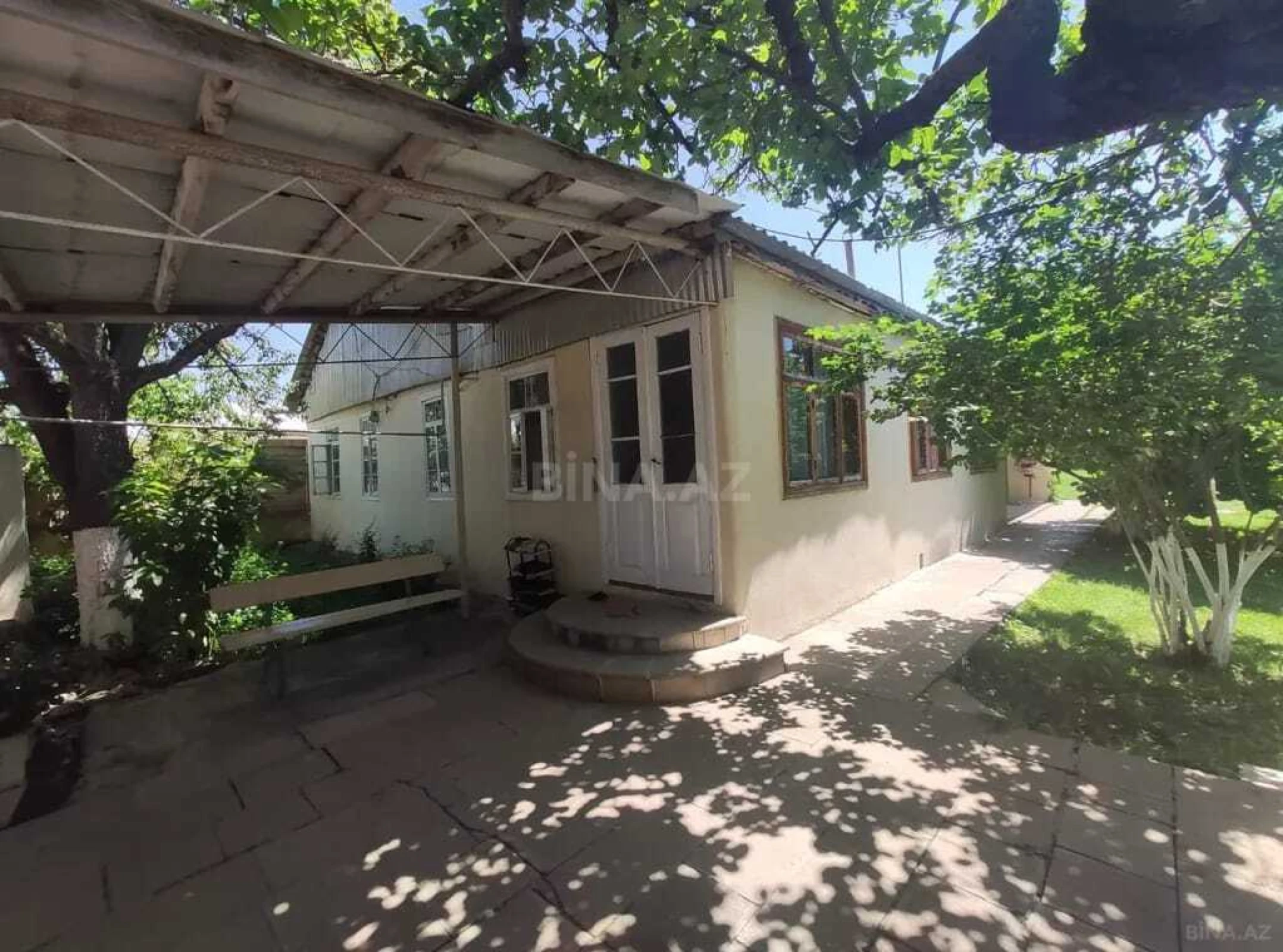 Satılır 5 otaqlı həyət evi 120 m²